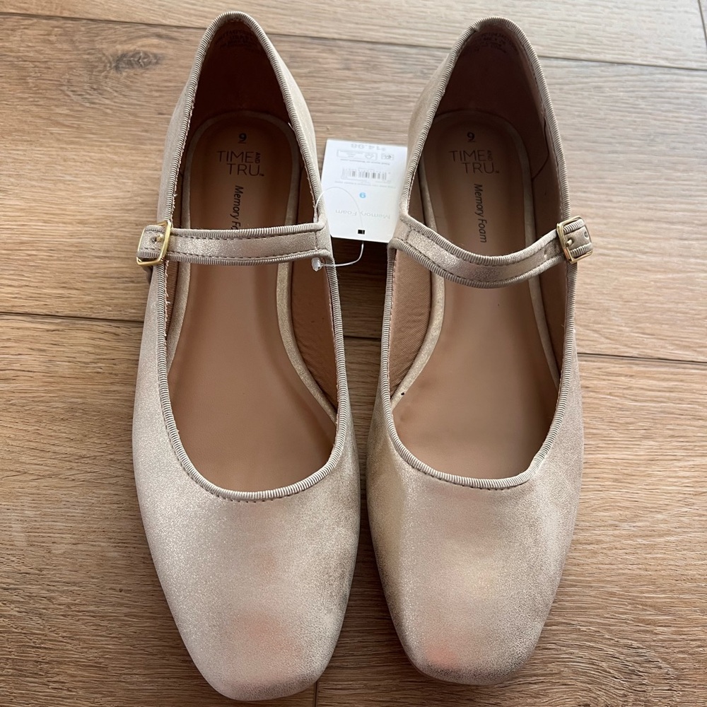NWT Time and Tru Gold Mary Jane Flats with Square Toe